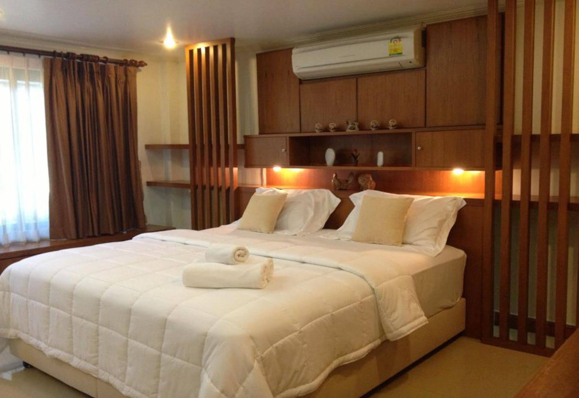 Ruankeaw Homestay Nai Harn Kültér fotó