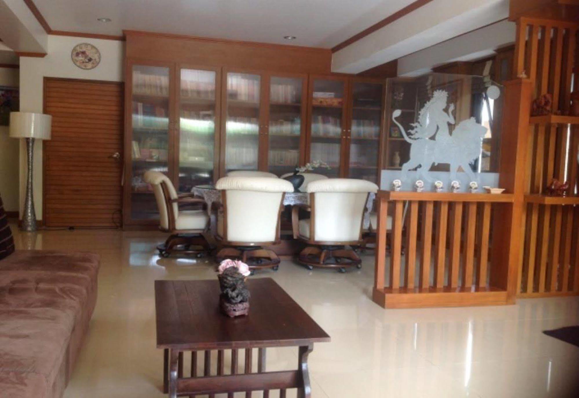 Ruankeaw Homestay Nai Harn Kültér fotó